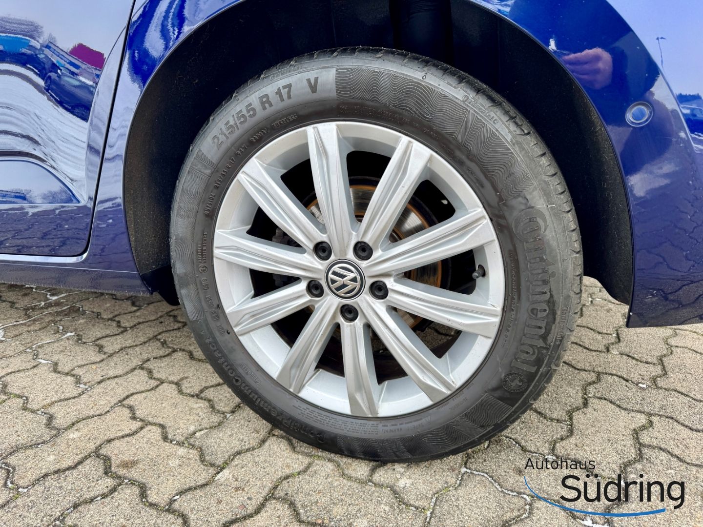 Touran 1,4 TSI Highline DSG AHK Navi LED ACC