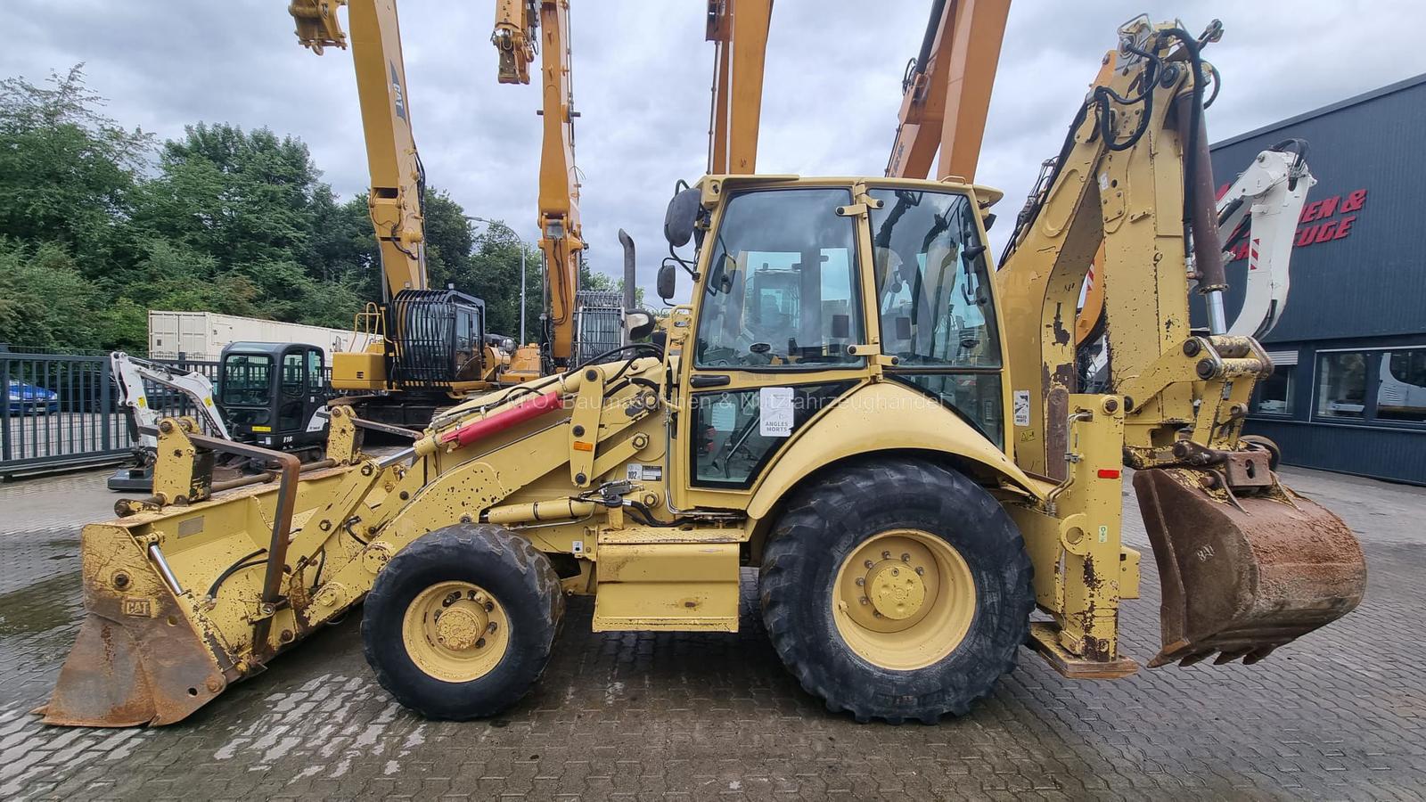 CAT 432 E