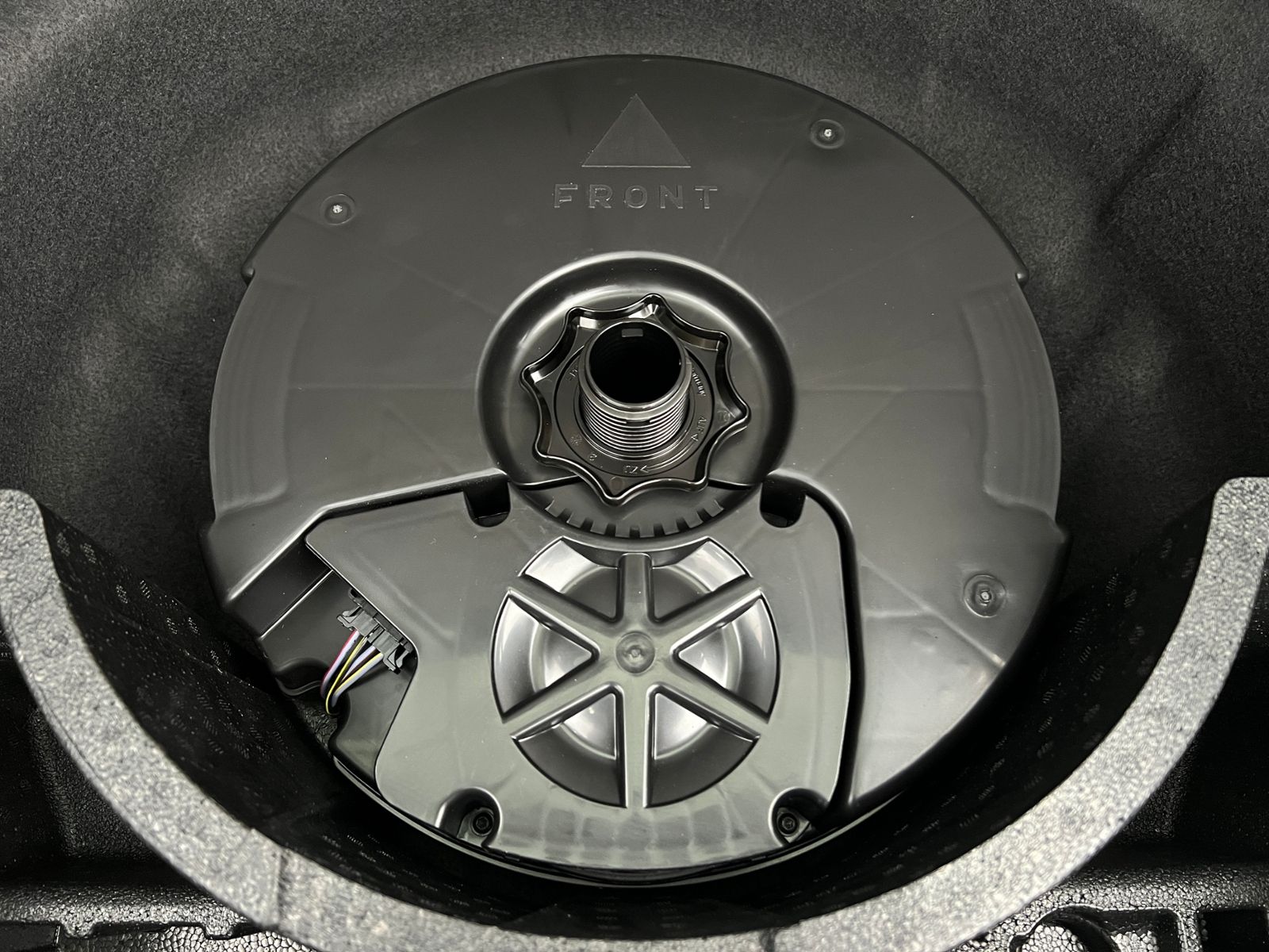 Fahrzeugabbildung Volkswagen Passat Variant R-Line 2.0 TDI DSG 4MOTION *AHK,