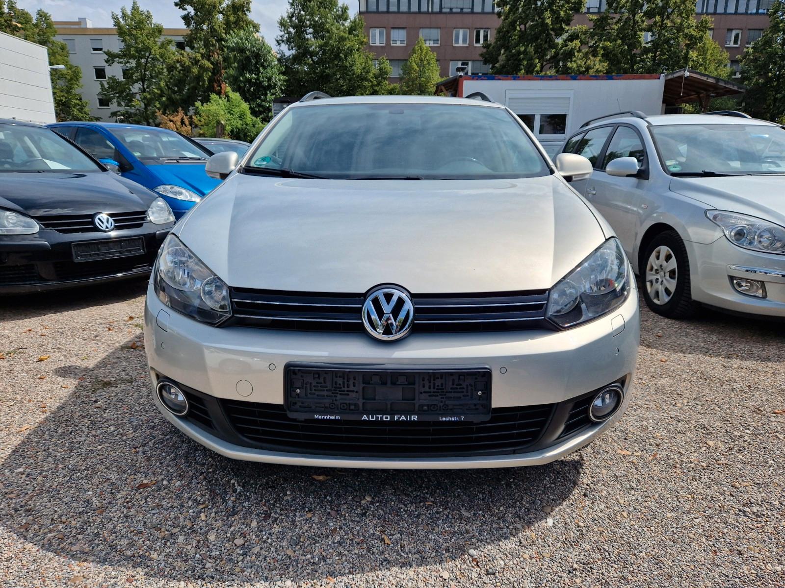 Volkswagen Golf 2010 — вигляд ззаду