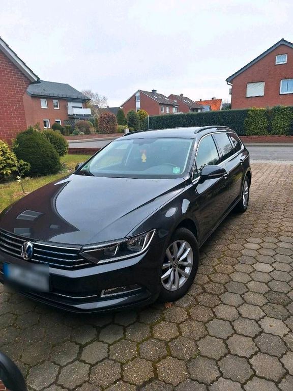 Image of Volkswagen Passat