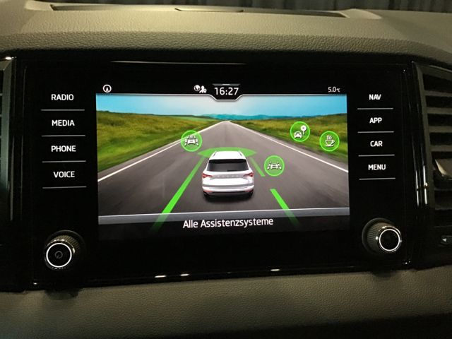 Fahrzeugabbildung Skoda Karoq Selection 1.5TSI DSG/Tempo/SHZ/LED/Kamera