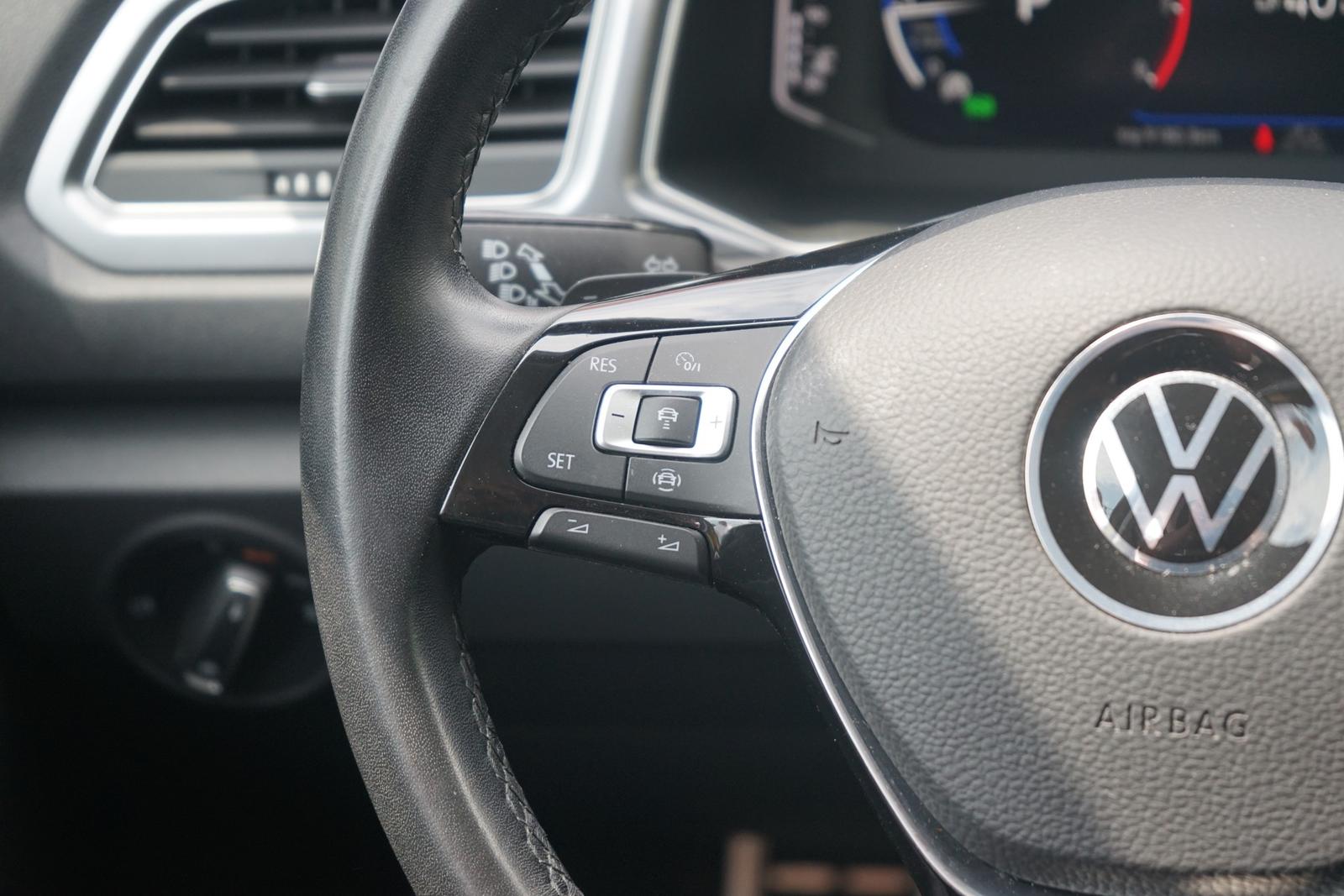 Volkswagen T-Roc 1.5 TSI Active DSG ACC Standheizung LED, миниатюра 16