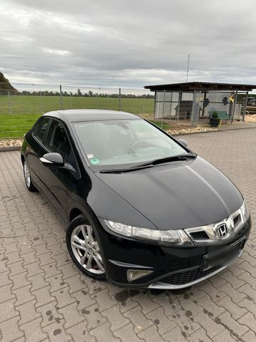 Honda Civic 1.8  140 ps TÜV