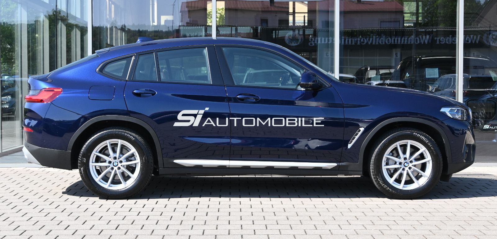 Fahrzeugabbildung BMW X4 xDr.30d °ACC°AHK°STANDHEIZ°360°KAM°INNOVATION