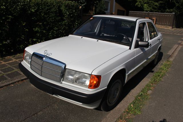 Mercedes-Benz 190 E 1.8 Limousine, Arcticweiss