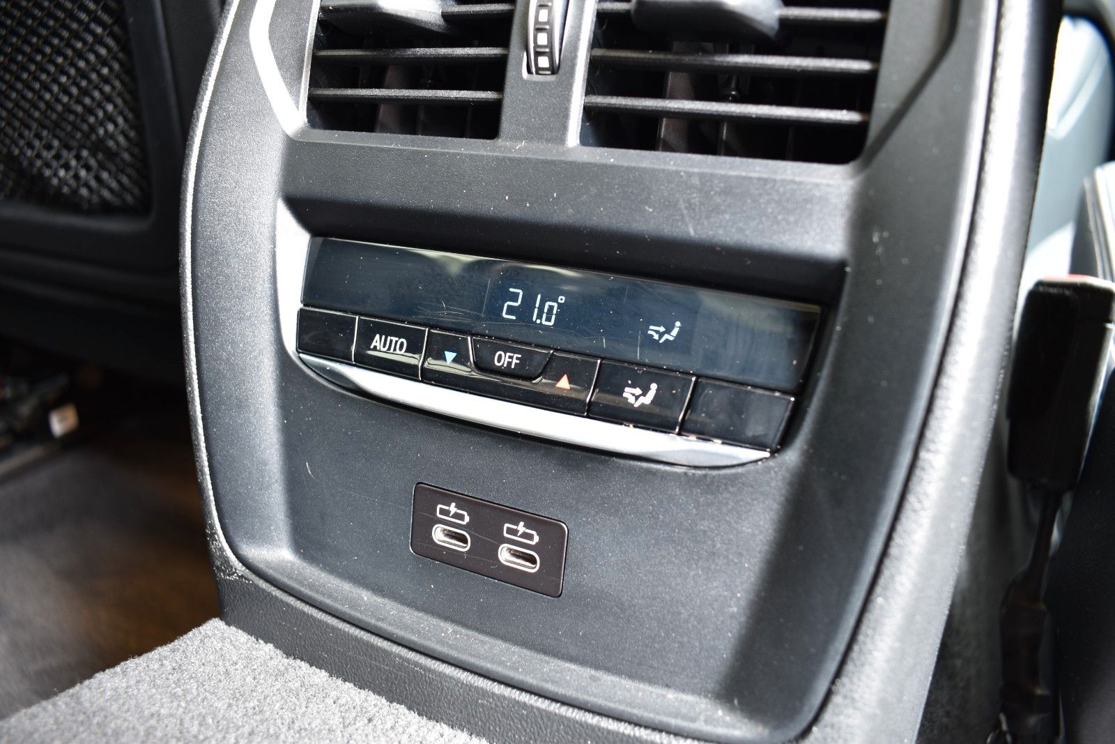 BMW 318d Touring Aut. Mild-Hybrid  Navi Teilleder foto 12