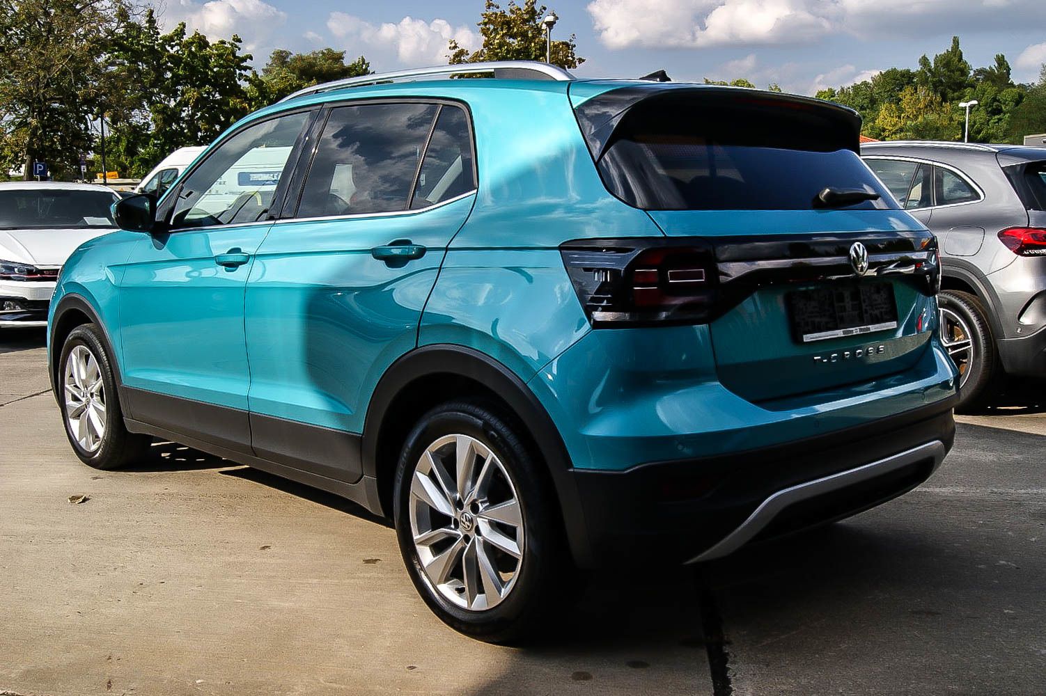 Fahrzeugabbildung Volkswagen T-Cross HIGHLINE 10TSI NAVI LED VIRTUAL CD 1HAND
