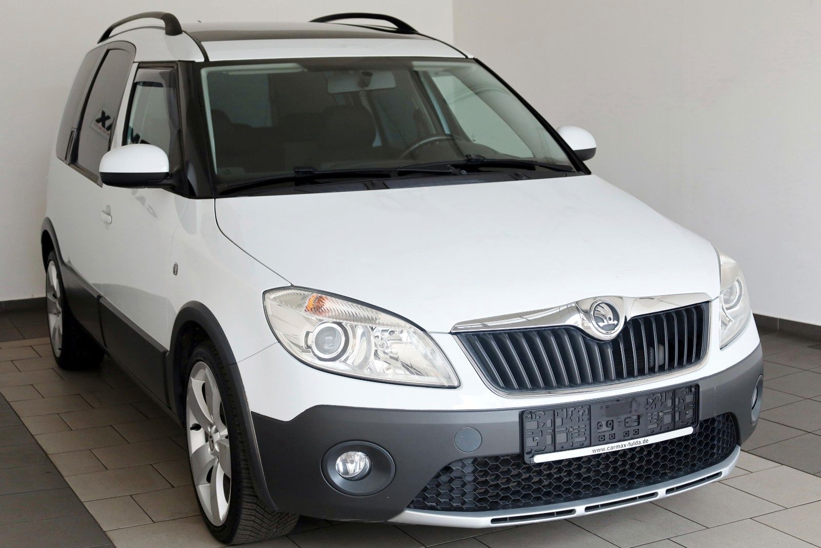 Fahrzeugabbildung SKODA Roomster Scout SH,PDC,Panorama