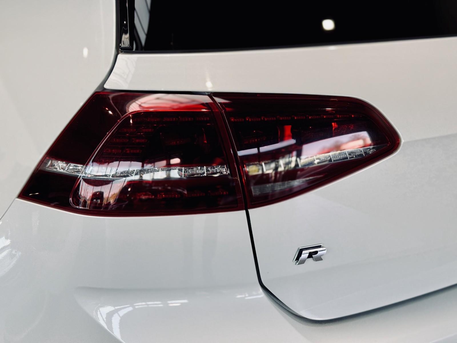 Volkswagen Golf VII R 4Motion|PANO|KAMERA|ACC|SPUR*