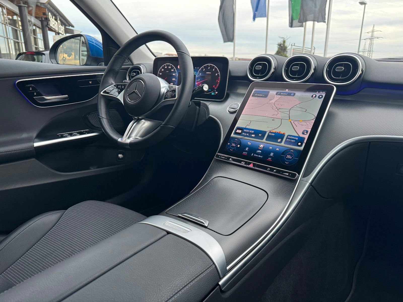 Fahrzeugabbildung Mercedes-Benz C 200 T All Terrain 4M+Ambiente+360+Augmented