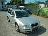 Skoda Octavia Combi 2.0 Ambiente*Navi*Klima*PDC*AHK** - Skoda Octavia aus 2003: Kombi
