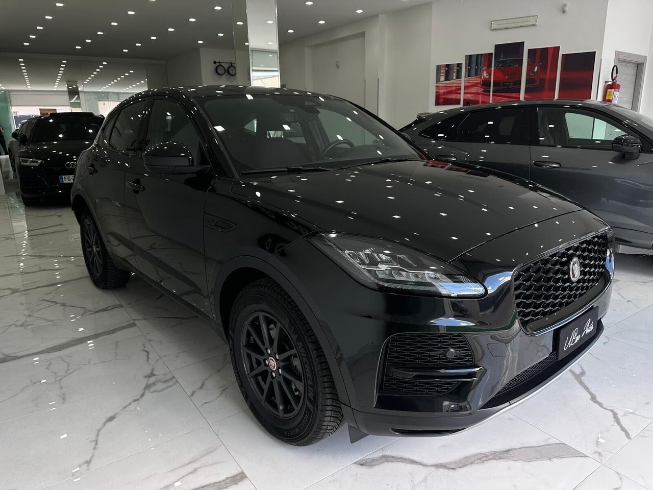 Jaguar E-Pace 2.0D I4 163 CV AWD Auto SE imagem 3