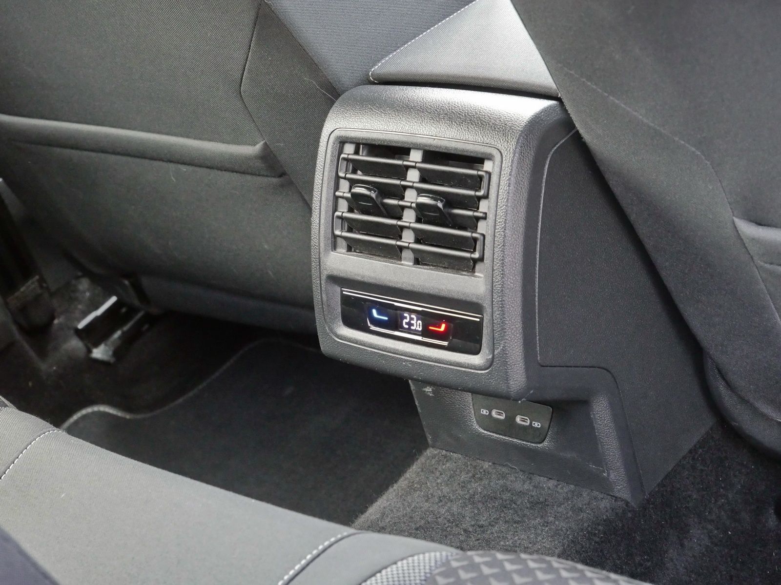 Volkswagen Golf - Bild 17
