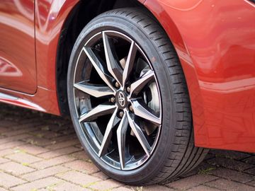 Bild 22 Toyota Corolla 2,0 Hybrid GR Sport Touring Sports