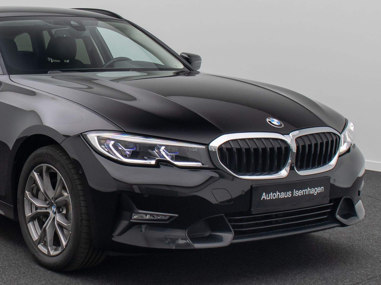 Fahrzeugabbildung BMW 330e Sport Line 360° Memory HUD DAB Laser HiFi