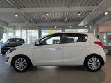 Hyundai i20 FIFA World Cup Edition*KLIMA*SHZ*PDC*1.HAND* - Hyundai i20 Edition20 mit Benzin-Antrieb