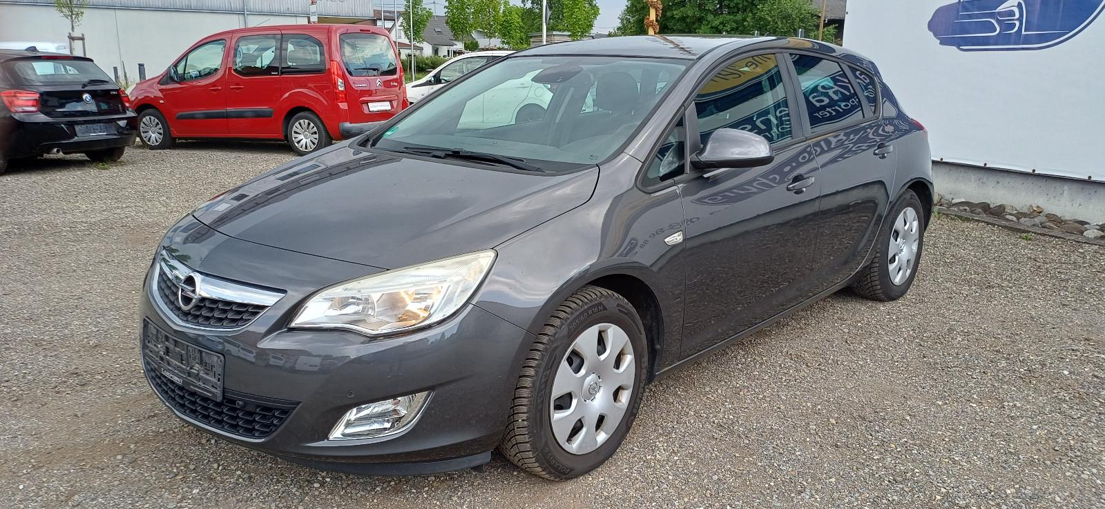 Opel Astra J Lim. 5-trg. Design Edition
