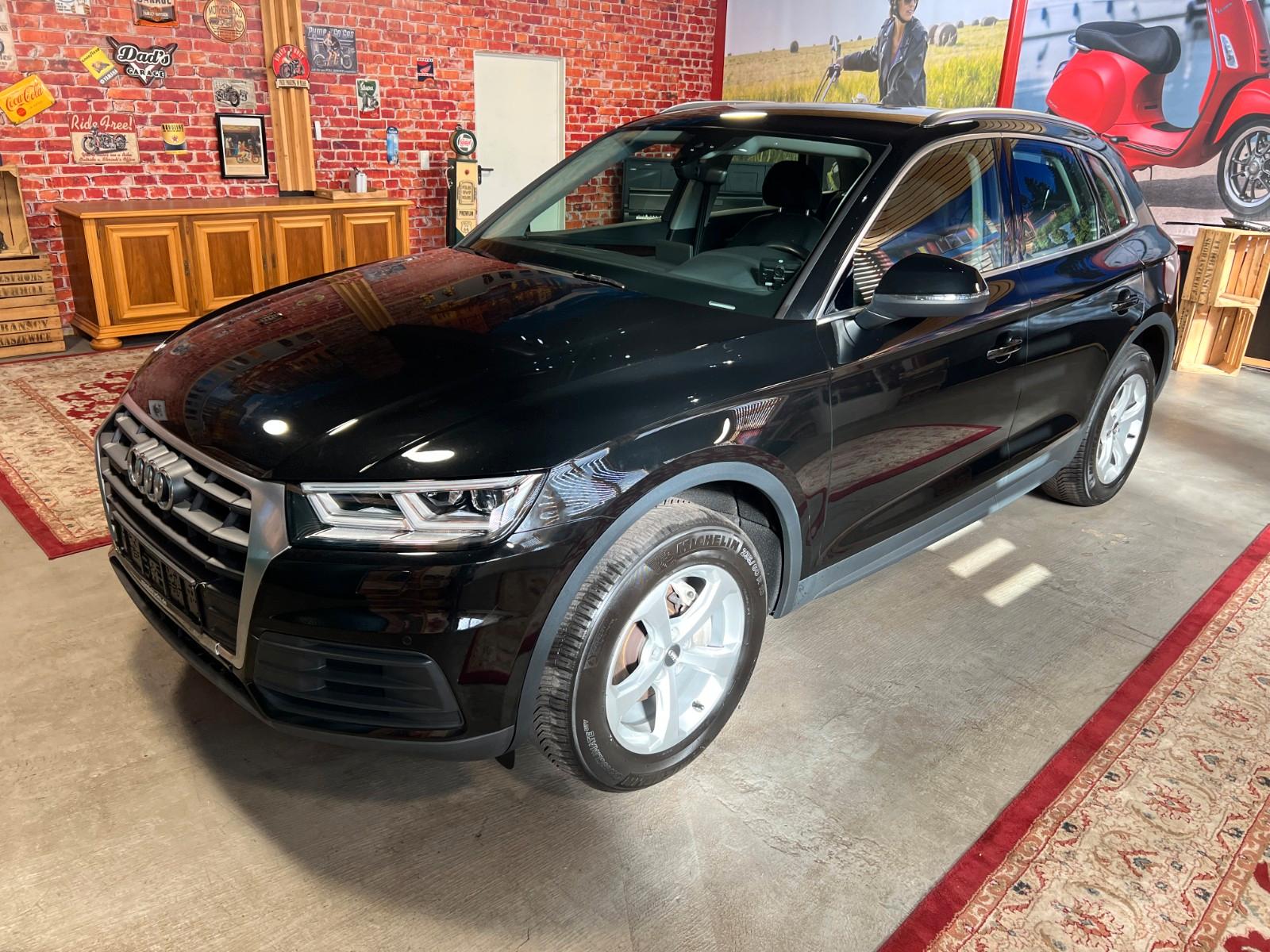 Audi Q5 40 TDI quattro, LED, Navi, Keyless,  PDC