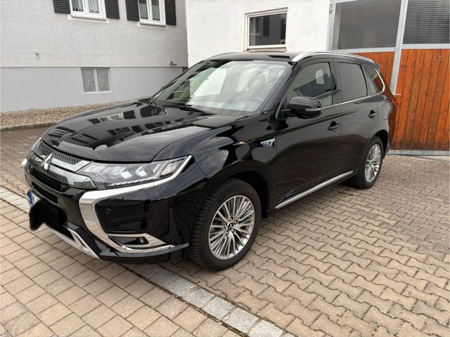 Mitsubishi Outlander Plus Spirit