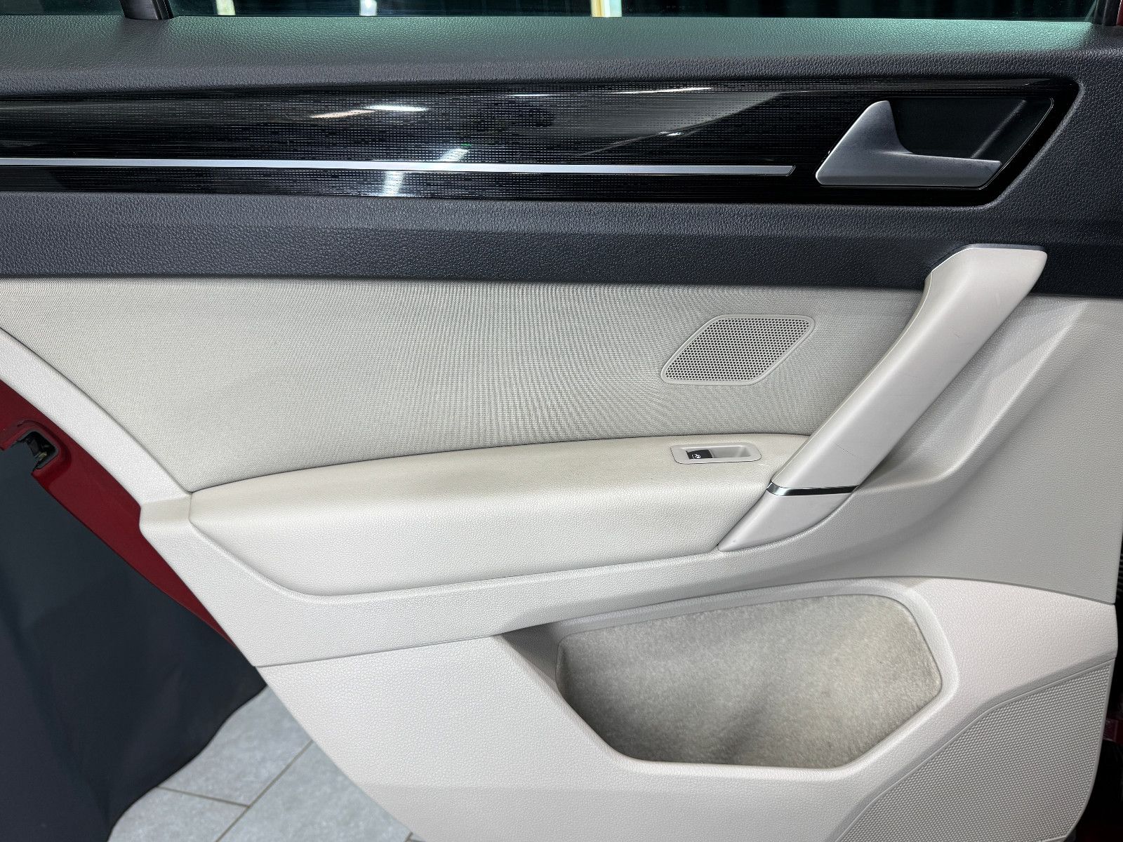 Fahrzeugabbildung Volkswagen Golf Sportsvan VII 1.5TSI  Highline|NAVI|KAMERA