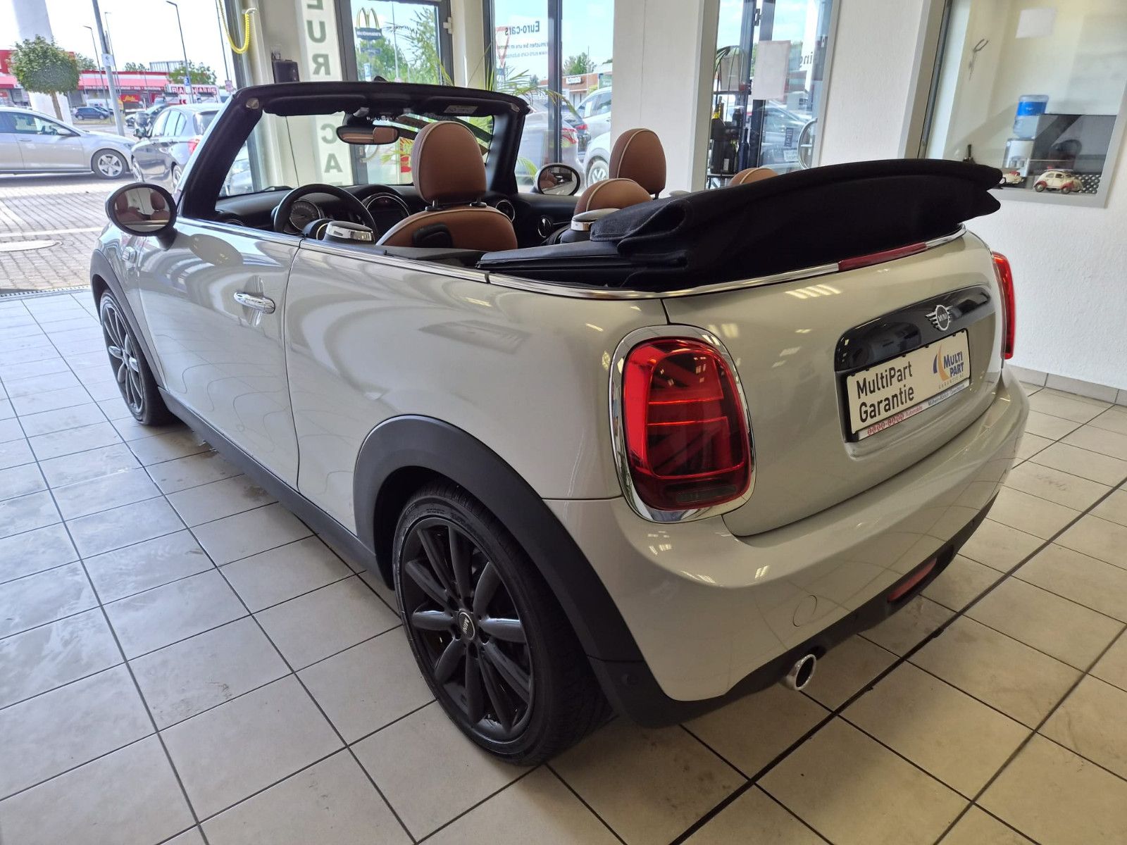 Fahrzeugabbildung MINI Cooper Cabrio,Leder,Navi,Kamera