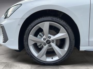 Audi A3 Sportback 35 TFSI S line S-TRONIC LED NAVI PL