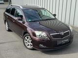 Toyota Avensis Kombi 2.0 D-4D Travel - Toyota Avensis aus 2008 mit Diesel-Antrieb
