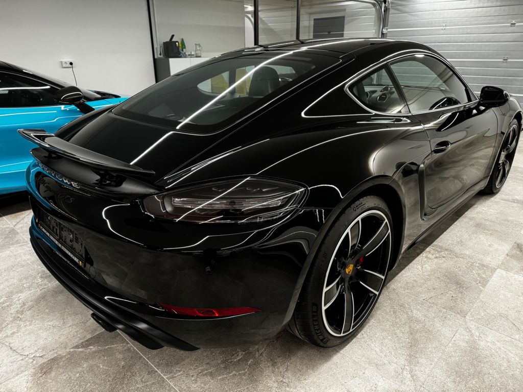 Porsche Cayman