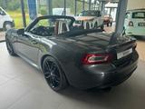 Fiat 124 Spider Lusso - Fiat 124 Spider: Lusso