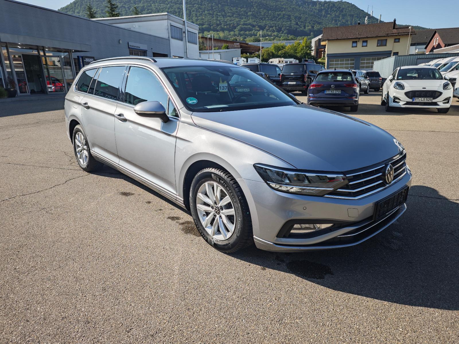 Volkswagen Passat Variant Business 150PS DSG #ACC #AHK #LED
