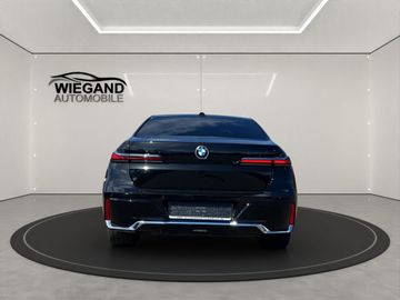 BMW 740 - 4