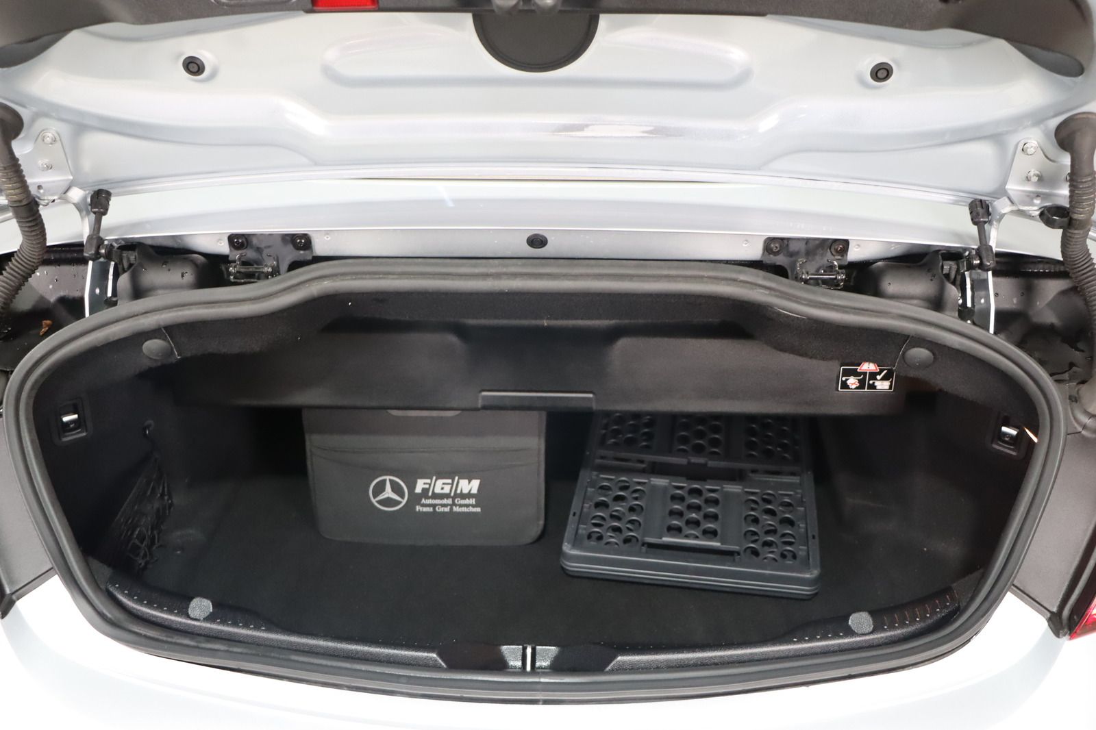 Fahrzeugabbildung Mercedes-Benz C 220 d Cabrio AMG Line