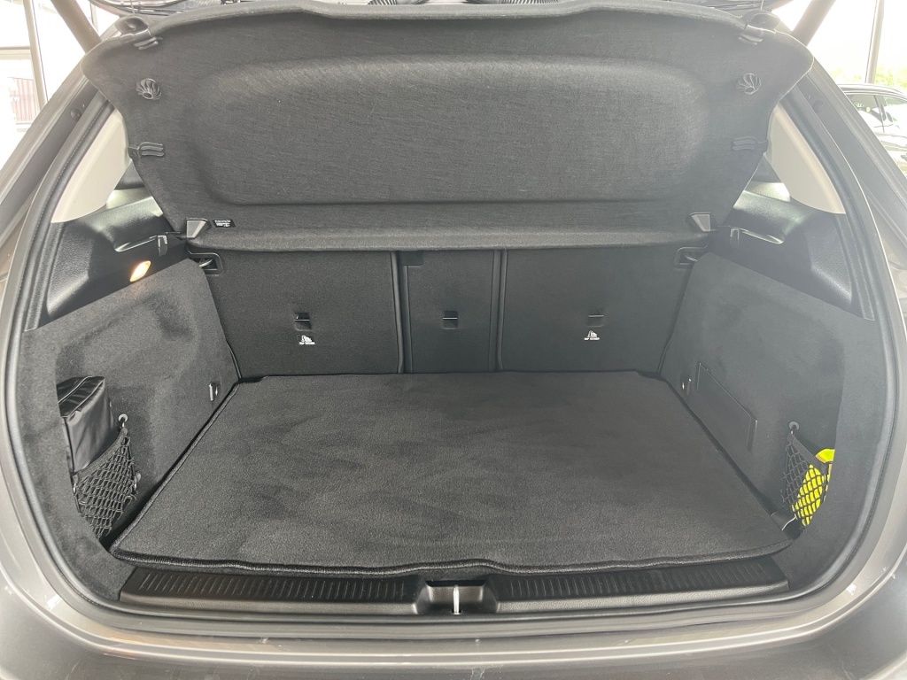 Fahrzeugabbildung Mercedes-Benz B 220 4M Progressive Navi LED SHZ SpurH ParkAss