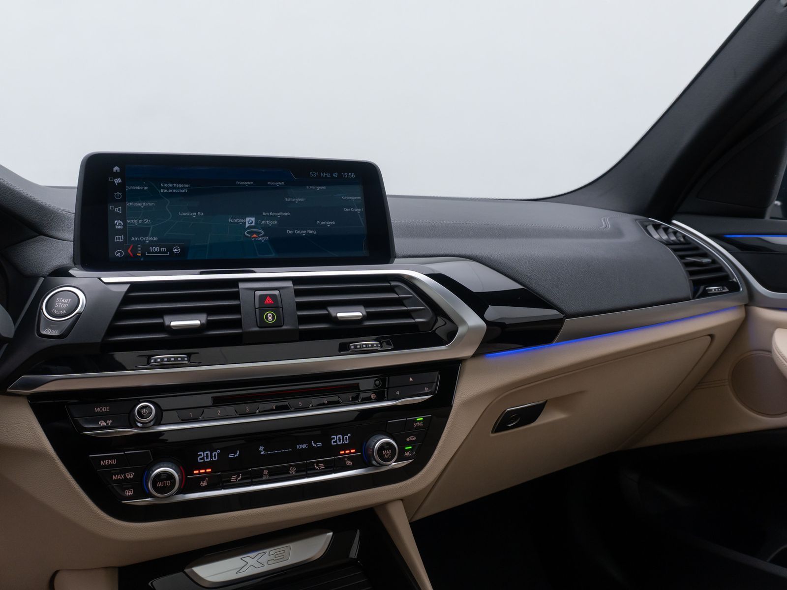 Fahrzeugabbildung BMW X3 xD30i Luxury Line 360° DisplKey Panorama HUD