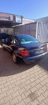 Audi A4 1.8 TÜV 06/26 Klima - Audi A4 mit Benzin-Antrieb: Limousine, 2.8