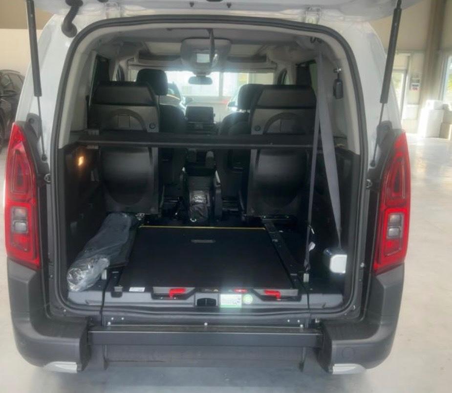Citroën Berlingo 1.2 ROLLSTUHL RAMPE BEHINDERTENGERECHT