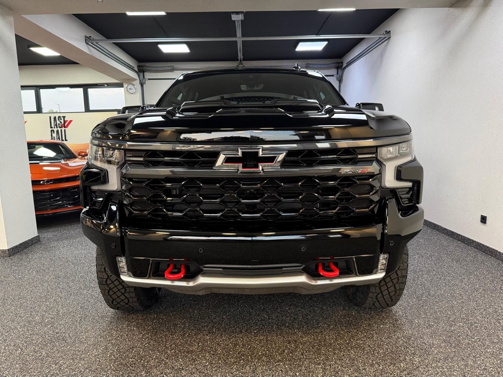 Fahrzeugabbildung Chevrolet 2026 SILVERADO ZR2 OFF ROAD-SIDE ST 6.2L V8-4x4