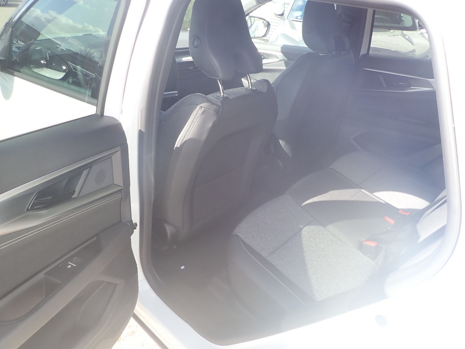 Fahrzeugabbildung Renault Austral Techno Full Hybrid E-Tech 200