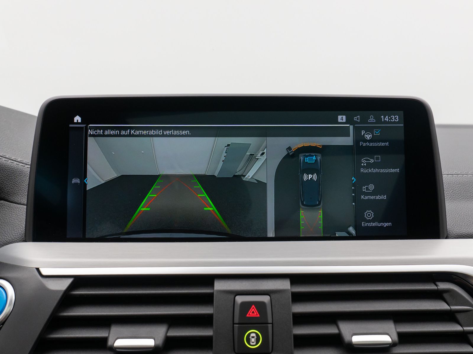 Fahrzeugabbildung BMW iX3 Impressive Panorama 360°HUD DAB H/K Komfort