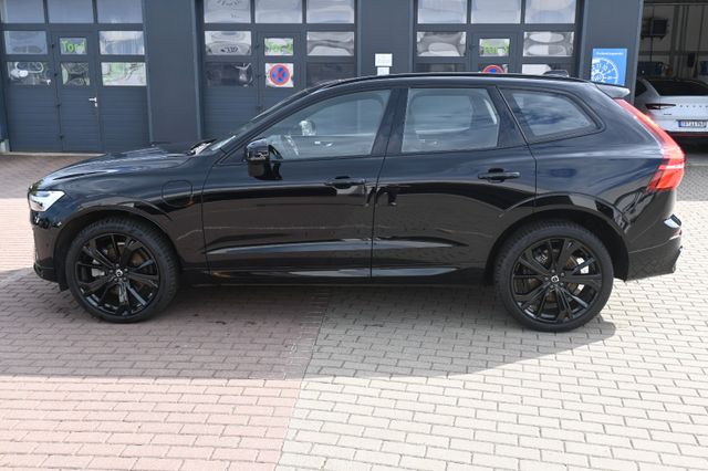 Volvo XC60 T8 Ultimate Black Edit.*360°*AHK*HUD*PANO*