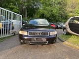 Audi A4 1.8 T multitronic Avant - Audi A4 aus 2002: 1.8
