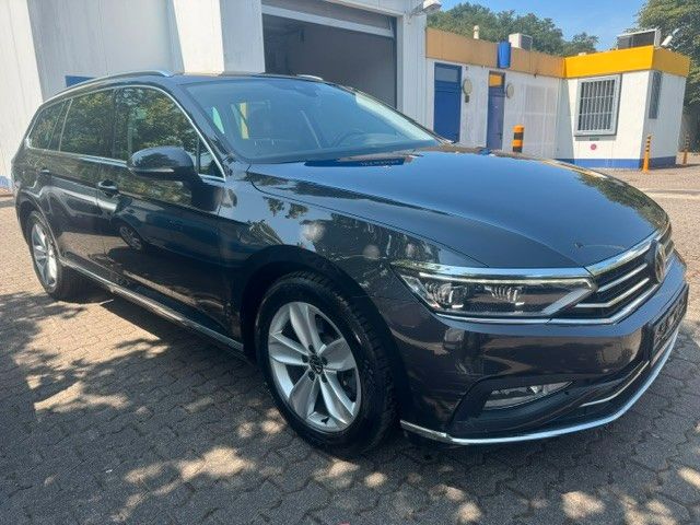 Fahrzeugabbildung Volkswagen Passat Variant Elegance LED AHK LEDER