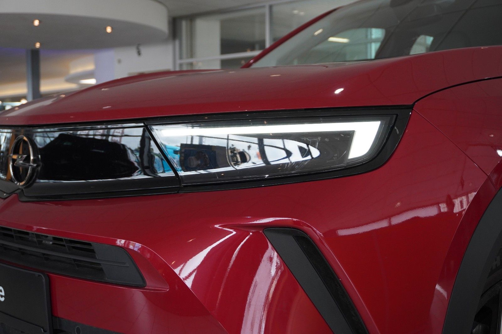 Fahrzeugabbildung Opel Mokka 1.2T ELEGANCE NAVI/LED/KAMERA/SH/SPORT/DAB