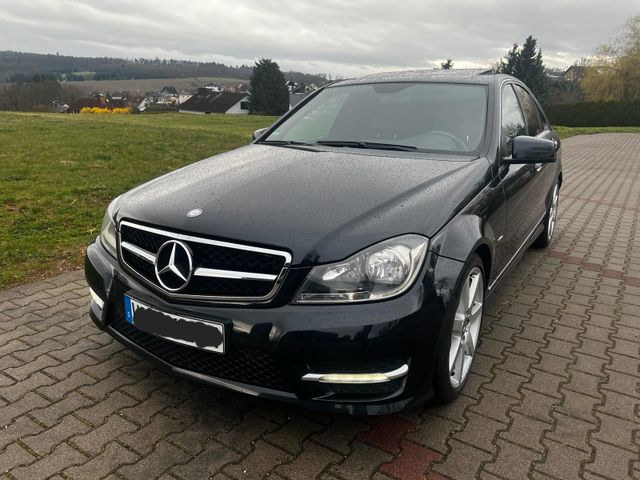 Mercedes-Benz C 200 CGI, Avantgarde AMG Line