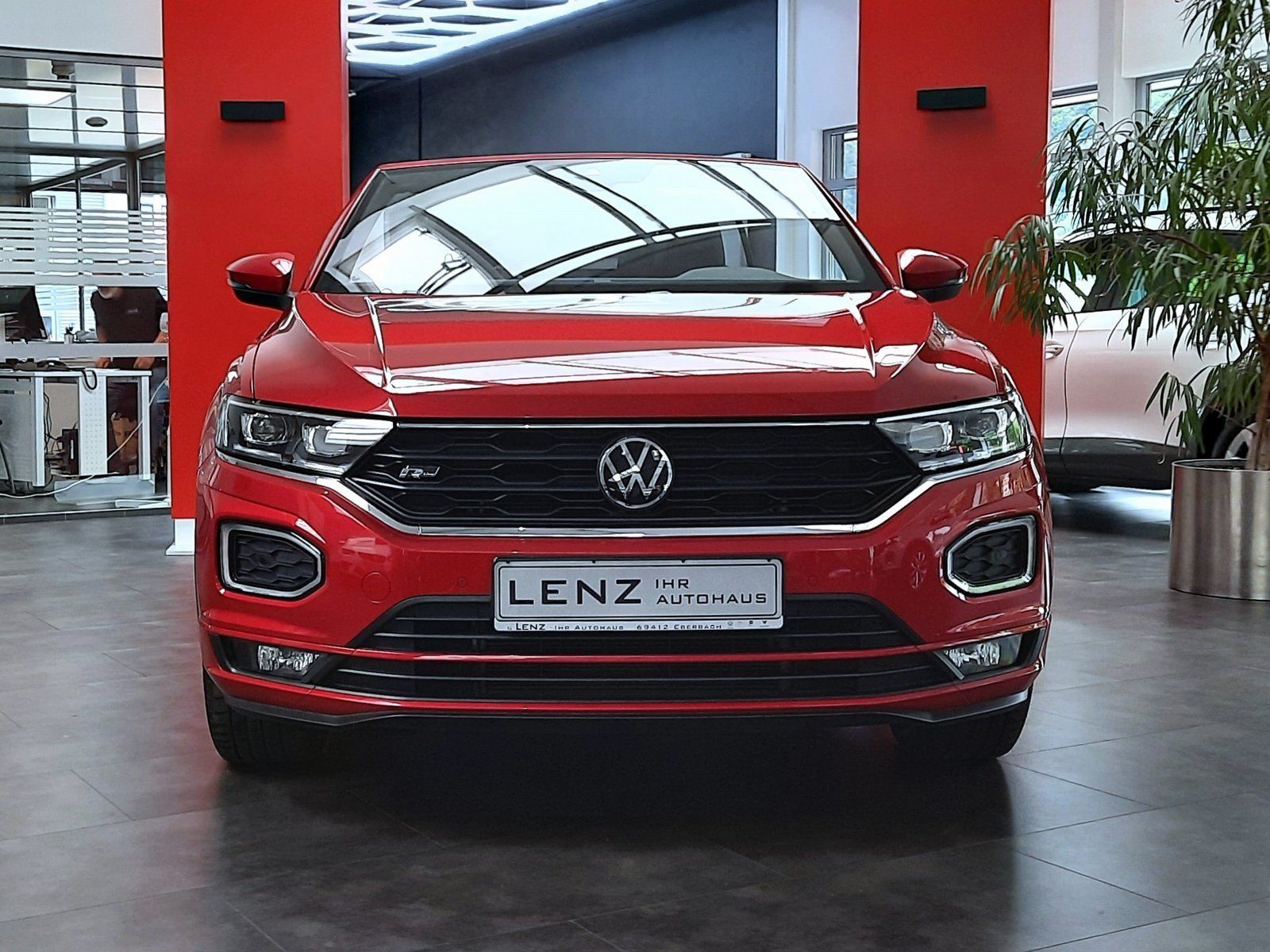 Fahrzeugabbildung Volkswagen T-Roc Cabrio R-Line TSI *AHK*Navi*PDC*ACC*LED*