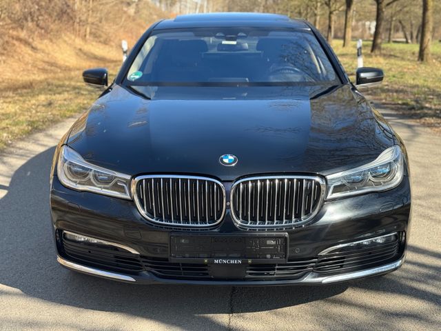 BMW 750d xDrive*SOFTCLOSE*LASERLIGHT*NIGHTVISION*360