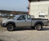 Nissan Navara NP300 Pick-Up King-Cab 2.5D 4x4 *KLIMA* - gebrauchte Nissan Navara aus dem Jahr 2009