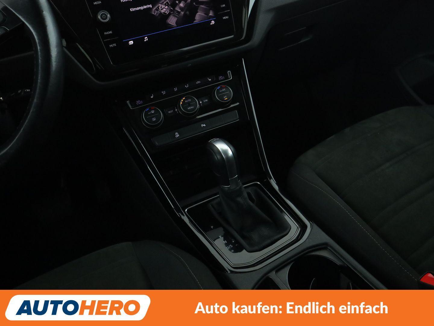 Volkswagen Touran 2.0 TDI Highline BlueMotion Aut.*ACC*PDC