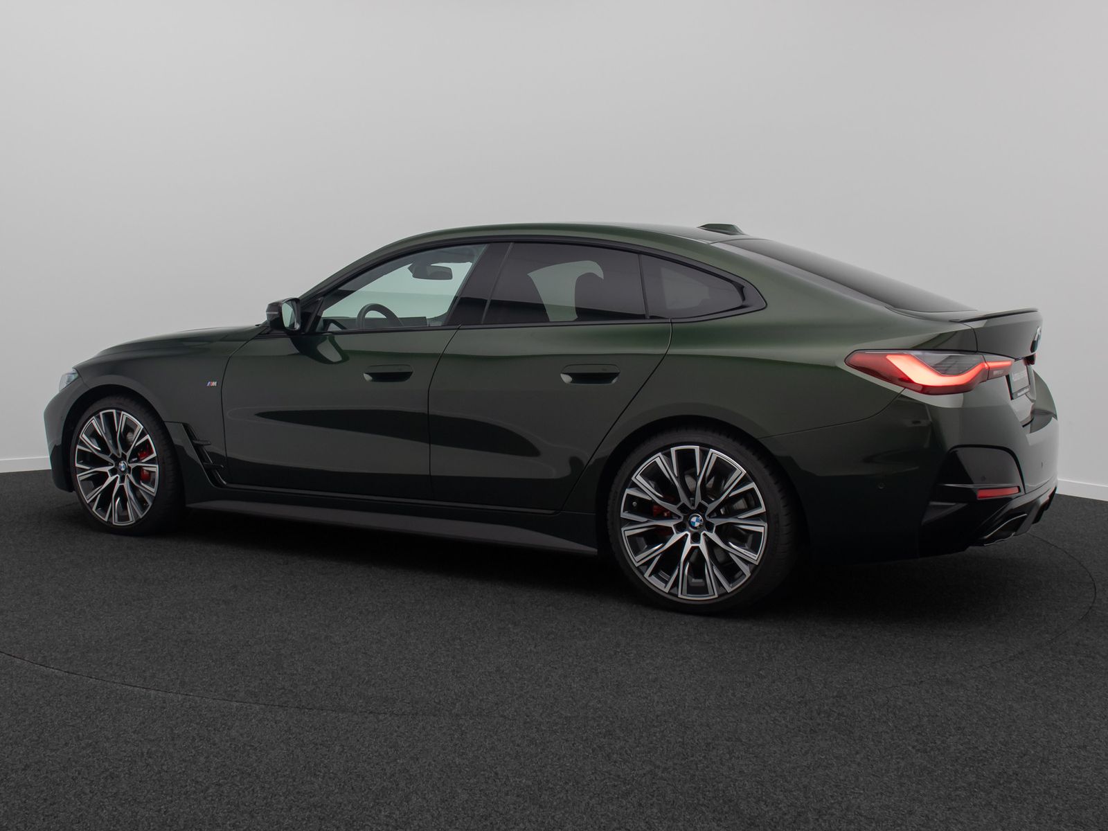 Fahrzeugabbildung BMW M440i xD Gran Coup&eacute; HUD H/K Laser Kamera DAB 20"